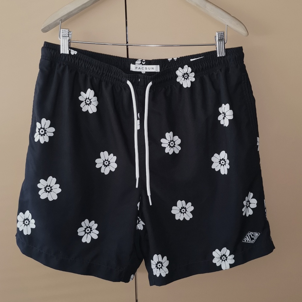 PacSun Black Floral 17" Swim Trunks (L)